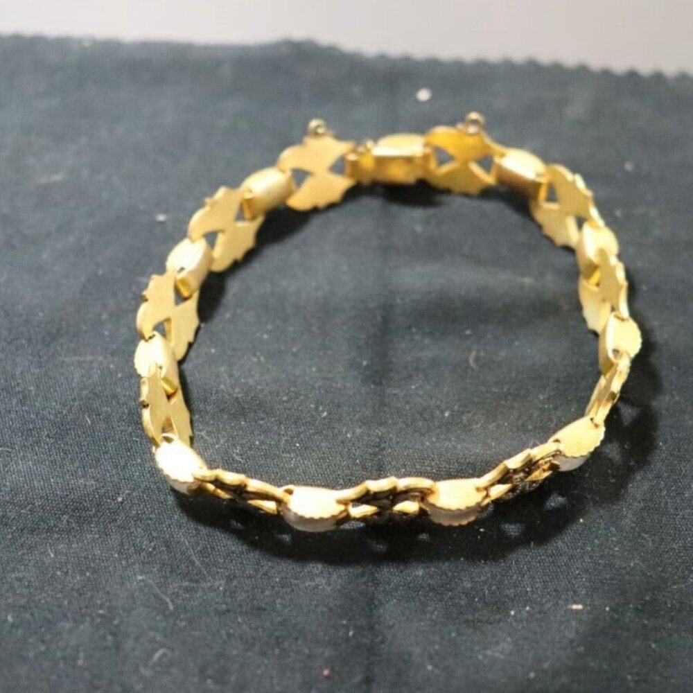 Gold Tone Ornate Filigree Link Cuff Bracelet – Elegant Cocktail Accessory